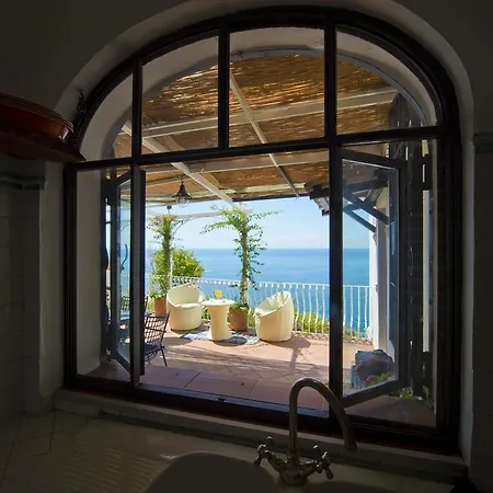 Casa Sunset, Among The Stairs Of *